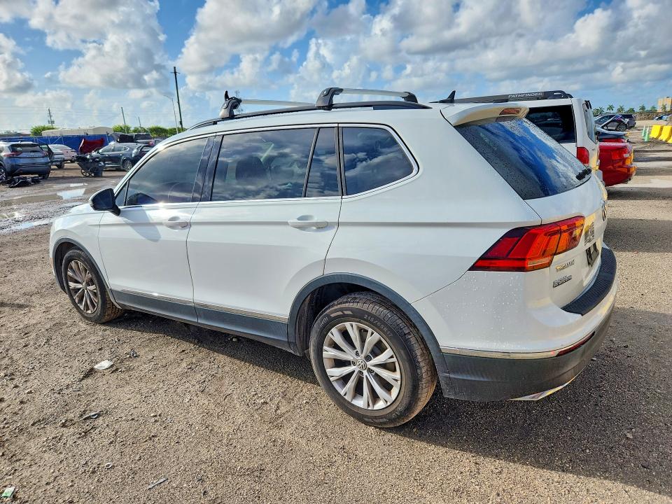 62126376 :رقم المزاد ، 3VV3B7AXXJM171818 vin ، 2018 Volkswagen Tiguan مزاد بيع