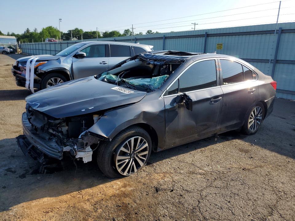 59609236 :رقم المزاد ، 4S3BNAH67K3039209 vin ، 2019 Subaru Legacy مزاد بيع