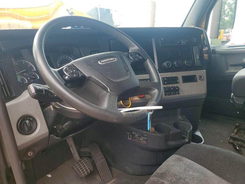 60578746 :رقم المزاد ، 3AKJHHDR9LSLP1260 vin ، 2020 Freightliner Cascadia 126 مزاد بيع