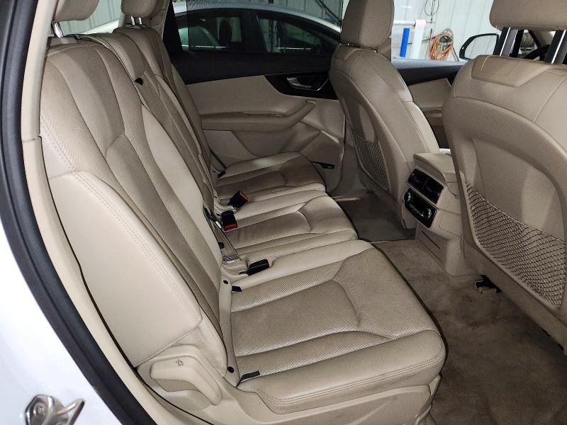 Продажа на аукционе авто 2017 Audi Q7, vin: WA1LAAF79HD015454, номер лота: 63239606