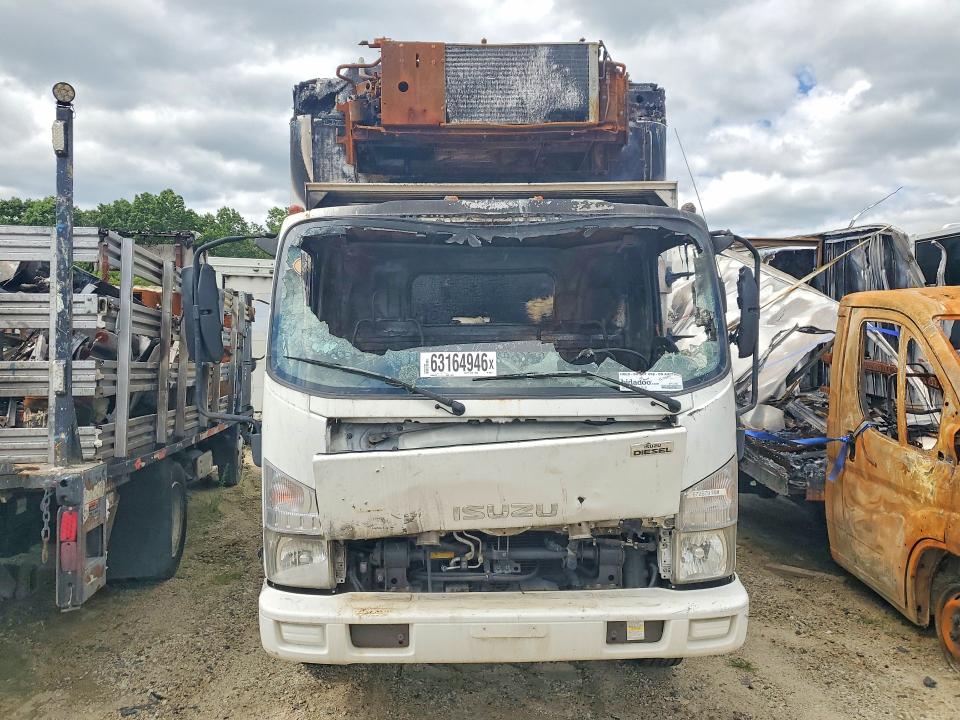 63164946 :رقم المزاد ، JALC4W16XH7K00165 vin ، 2017 Isuzu Npr Xd مزاد بيع