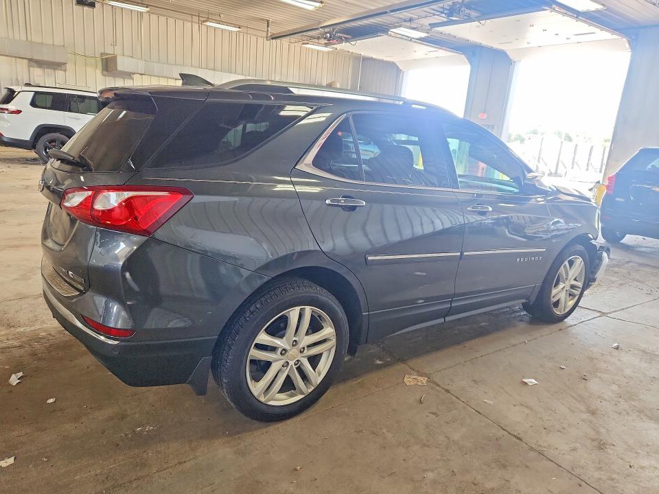 2018 Chevrolet Equinox მანქანა იყიდება აუქციონზე, vin: 2GNAXWEX5J6154440, აუქციონის ნომერი: 60181636