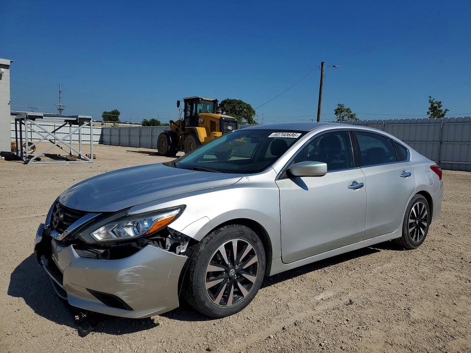 2018 Nissan Altima მანქანა იყიდება აუქციონზე, vin: 1N4AL3AP0JC264527, აუქციონის ნომერი: 60760686