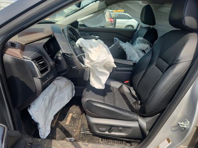 62618986 :رقم المزاد ، 5N1BT3BB6PC869044 vin ، 2023 Nissan Rogue مزاد بيع