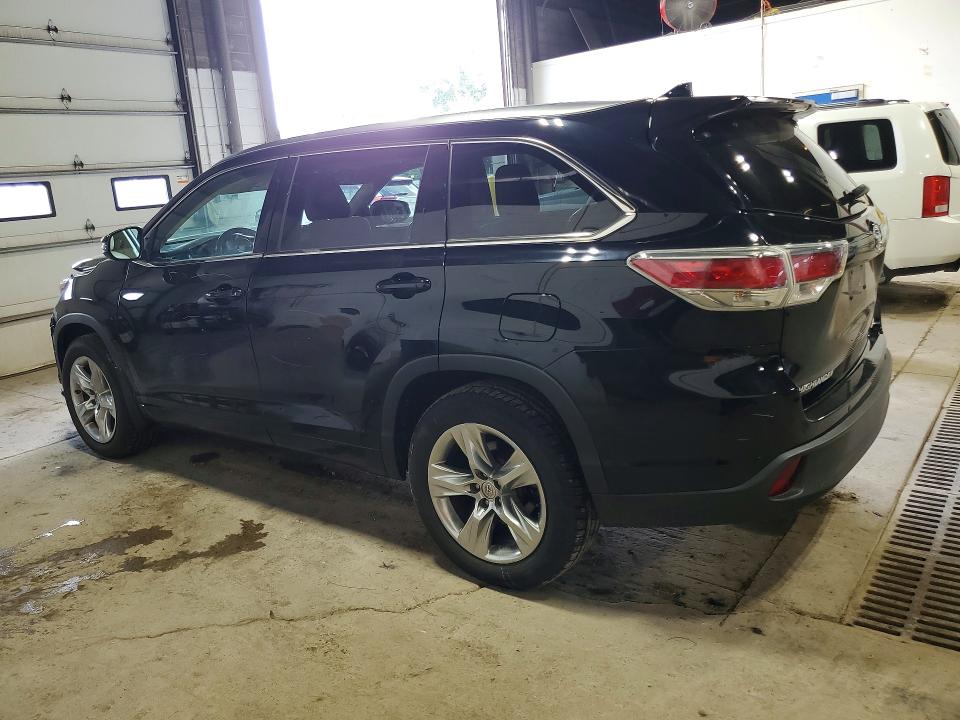 61672946 :رقم المزاد ، 5TDDKRFH6FS099975 vin ، 2015 Toyota Highlander مزاد بيع