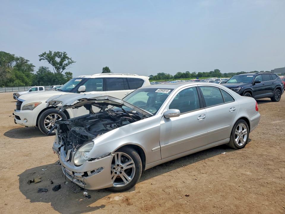 62993016 :رقم المزاد ، WDBUF56J86A945924 vin ، 2006 Mercedes-benz E مزاد بيع