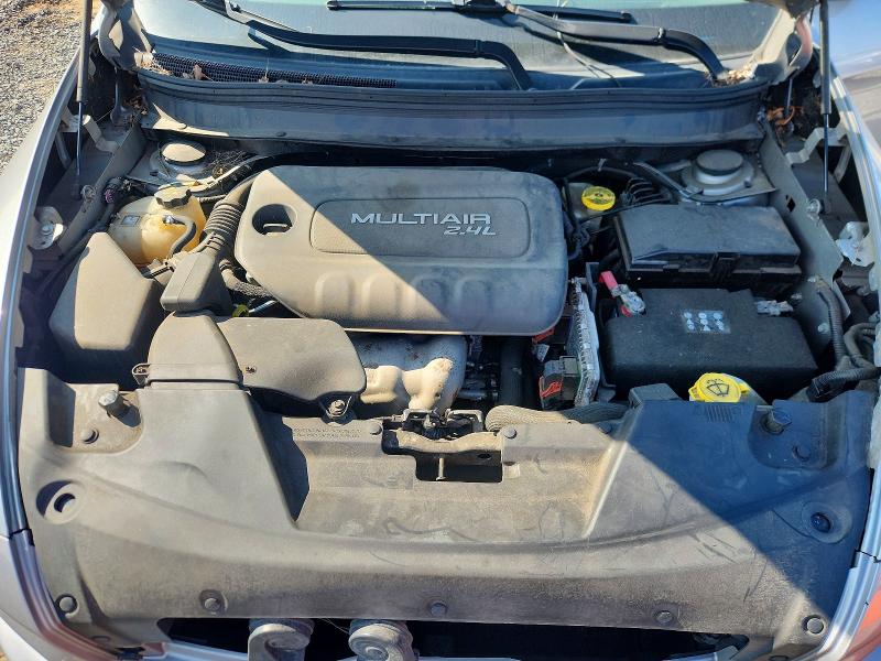 62392806 :رقم المزاد ، 1C4PJMCB3FW734542 vin ، 2015 Jeep Cherokee مزاد بيع
