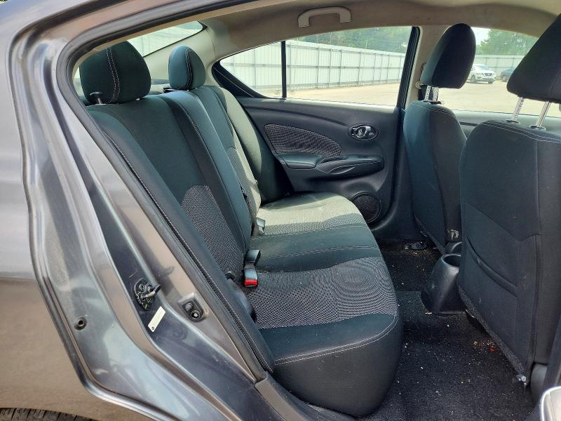 62660186 :رقم المزاد ، 3N1CN7AP8KL848588 vin ، 2019 Nissan Versa مزاد بيع