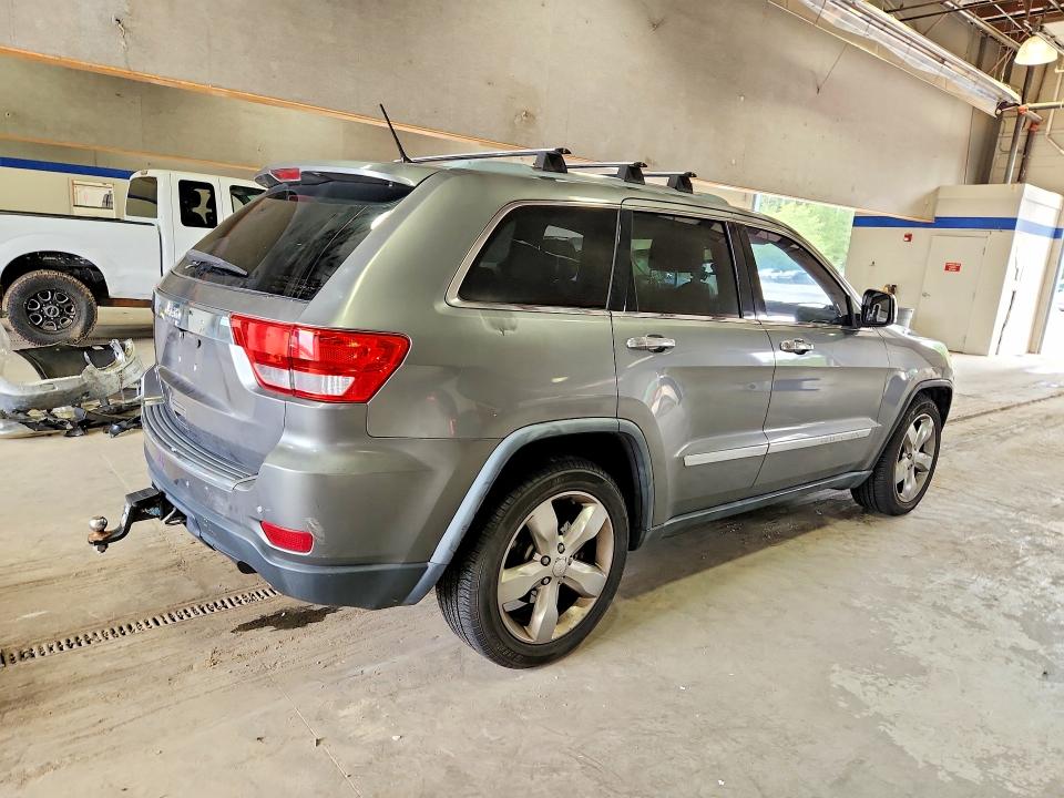62254796 :رقم المزاد ، 1J4RR6GT6BC589020 vin ، 2011 Jeep Grand Cherokee مزاد بيع