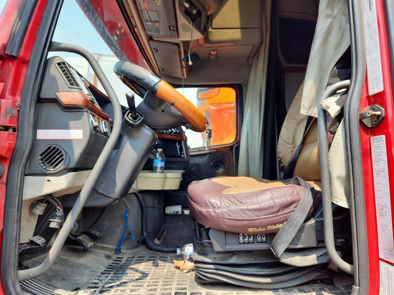 60943516 :رقم المزاد ، 4V4NC9GH96N416111 vin ، 2006 Volvo Vn Vnl مزاد بيع