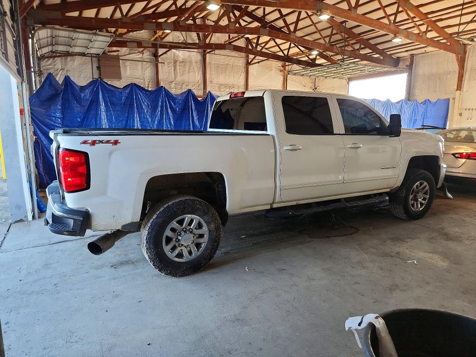 Продажа на аукционе авто 2015 Chevrolet Silverado, vin: 1GC1KVE87FF606394, номер лота: 61321126