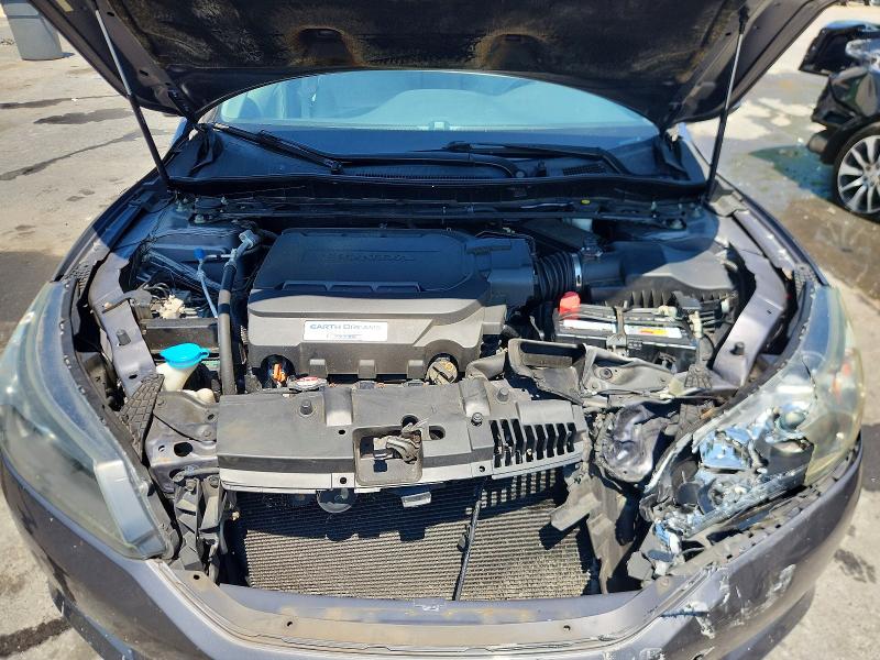 61751046 :رقم المزاد ، 1HGCR3F86DA035676 vin ، 2013 Honda Accord مزاد بيع
