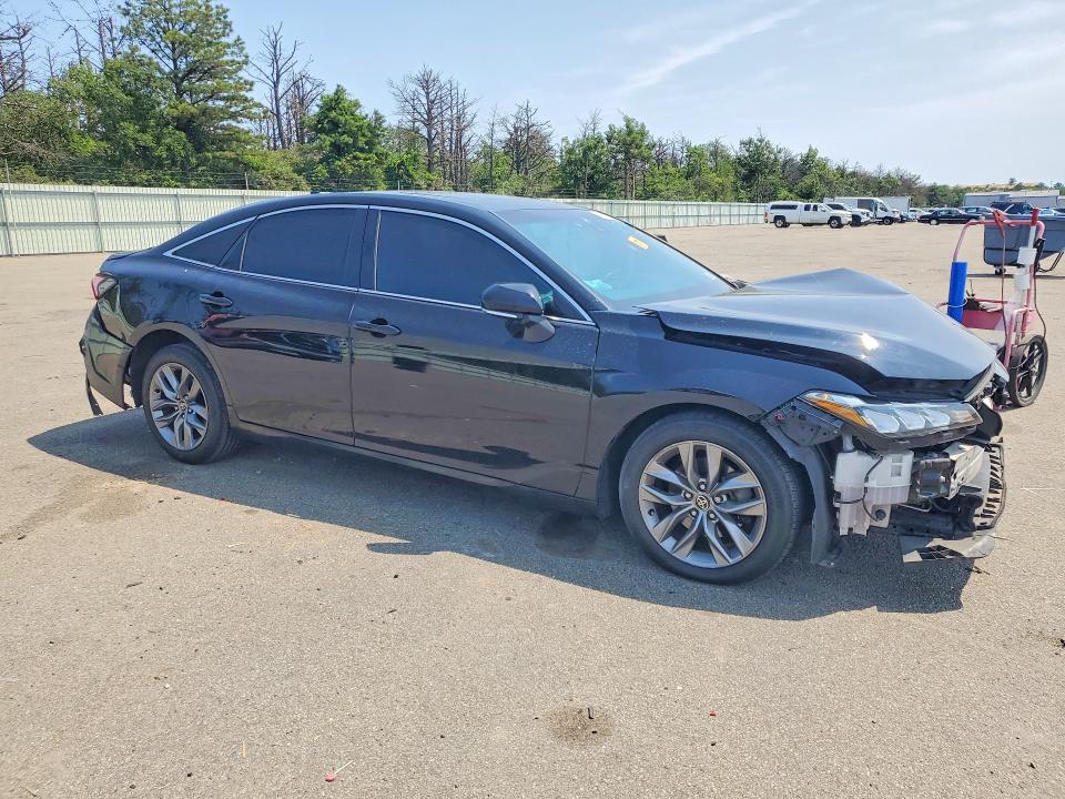 62293226 :رقم المزاد ، 4T1AZ1FB9NU079284 vin ، 2022 Toyota Avalon مزاد بيع