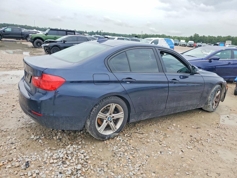 60419886 :رقم المزاد ، WBA3A5G56FNS90262 vin ، 2015 Bmw 328 مزاد بيع