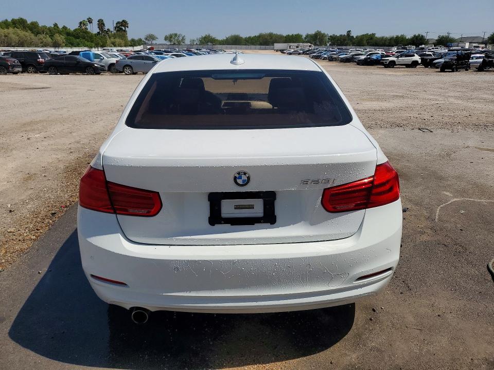Продажа на аукционе авто 2017 Bmw 320, vin: WBA8E1G57HNU12939, номер лота: 61937856