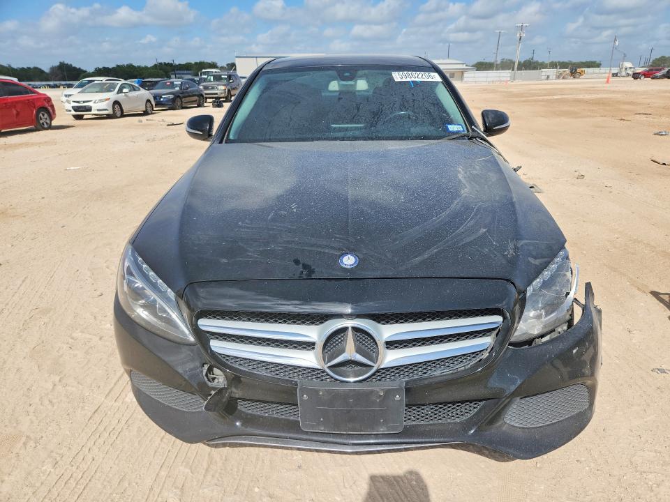 59862206 :رقم المزاد ، 55SWF4KB9FU093592 vin ، 2015 Mercedes-benz C مزاد بيع
