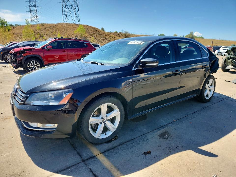 62631426 :رقم المزاد ، 1VWAS7A33FC121366 vin ، 2015 Volkswagen Passat مزاد بيع