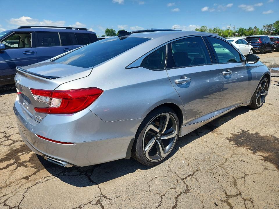 58366826 :رقم المزاد ، 1HGCV1F41NA114722 vin ، 2022 Honda Accord مزاد بيع