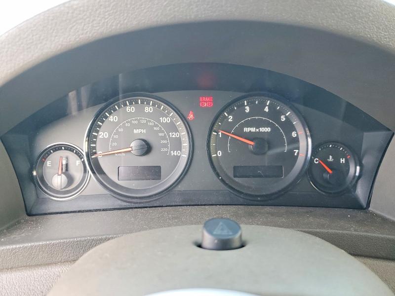 2005 Jeep Grand Cherokee მანქანა იყიდება აუქციონზე, vin: 1J4HR48N75C702767, აუქციონის ნომერი: 61663826