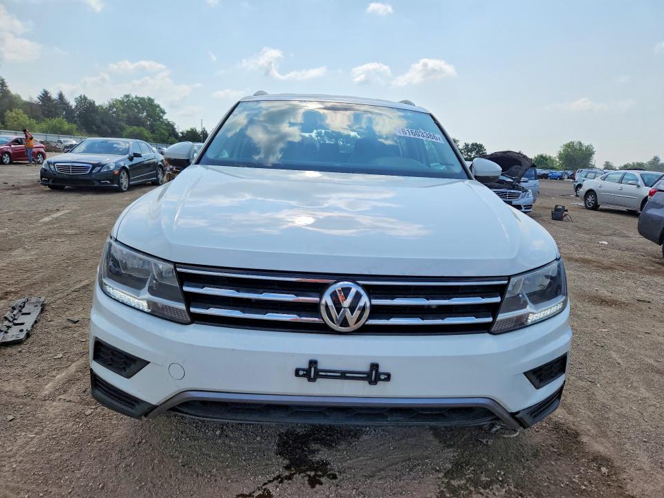 Продаж на аукціоні авто 2018 Volkswagen Tiguan, vin: 3VV2B7AX4JM140334, номер лоту: 61603386