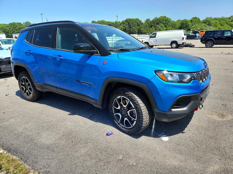 59342496 :رقم المزاد ، 3C4NJDDN9ST557592 vin ، 2025 Jeep Compass مزاد بيع