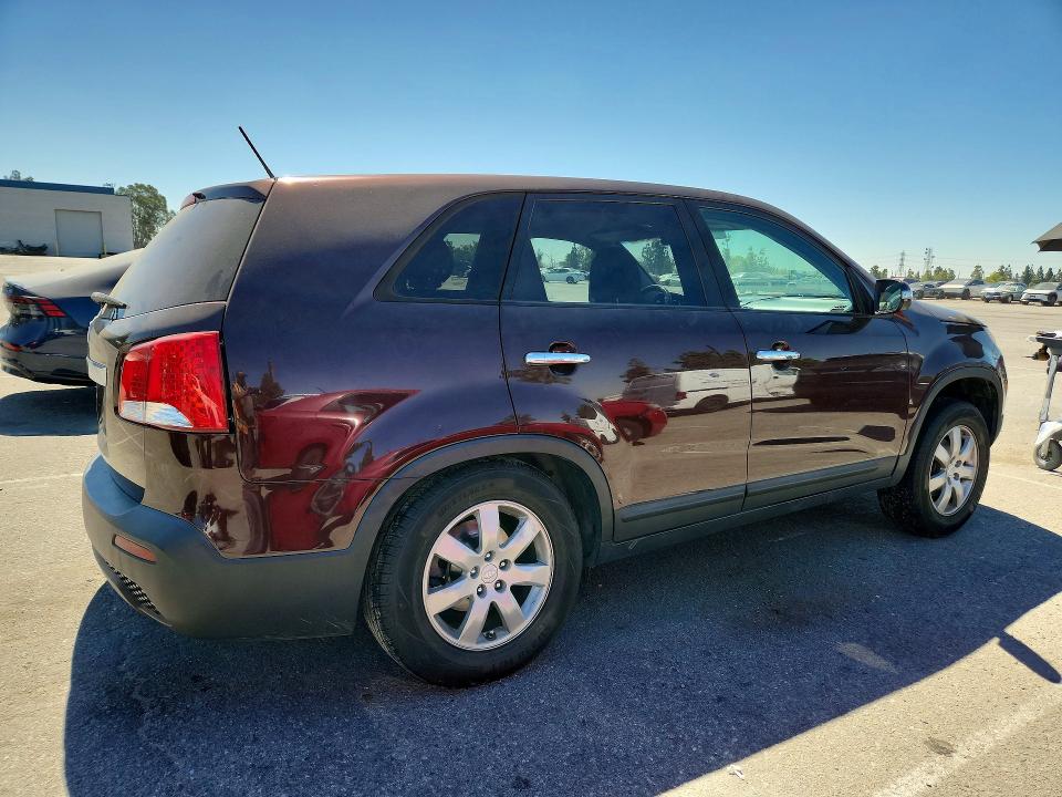 59740116 :رقم المزاد ، 5XYKT3A15BG042041 vin ، 2011 Kia Sorento مزاد بيع