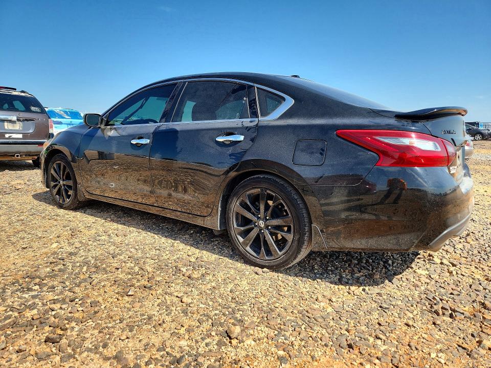 59704756 :رقم المزاد ، 1N4AL3AP4JC247844 vin ، 2018 Nissan Altima مزاد بيع