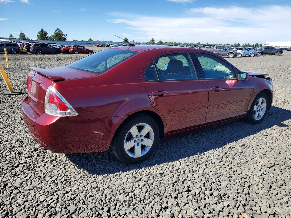 60188086 :رقم المزاد ، 3FAHP07Z27R132826 vin ، 2007 Ford Fusion مزاد بيع