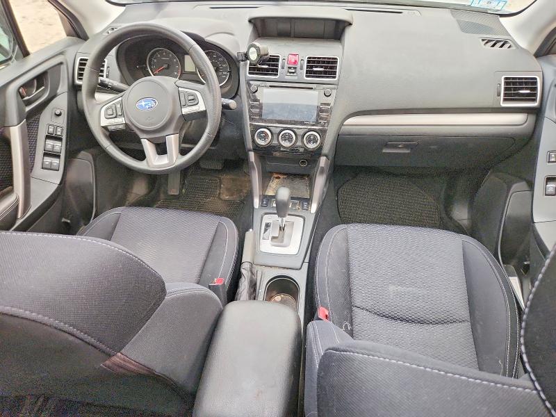 60899596 :رقم المزاد ، JF2SJAEC8HH455675 vin ، 2017 Subaru Forester مزاد بيع