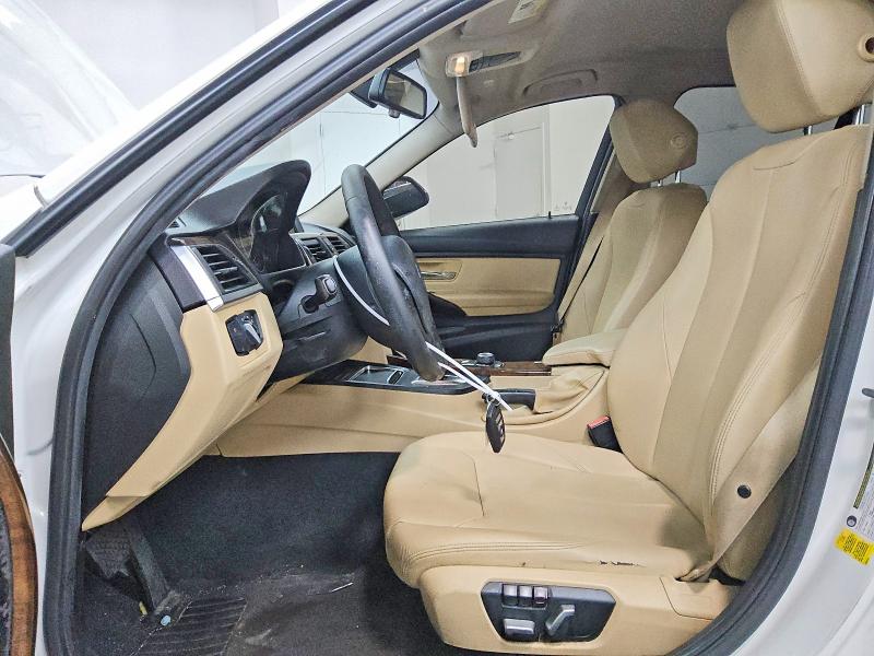 58576646 :رقم المزاد ، WBA8A9C53HK619488 vin ، 2017 Bmw 320 مزاد بيع