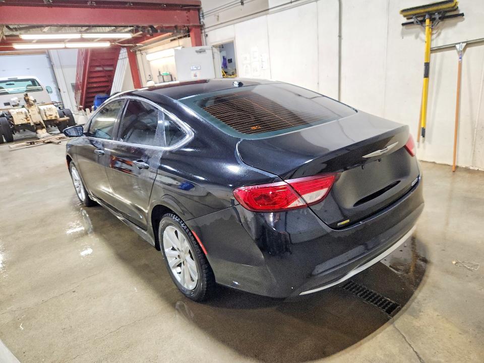 Продажа на аукционе авто 2015 Chrysler 200, vin: 1C3CCCABXFN718371, номер лота: 61622566