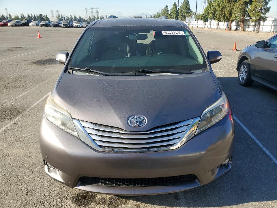 59399136 :رقم المزاد ، 5TDYK3DC5FS682396 vin ، 2015 Toyota Sienna مزاد بيع