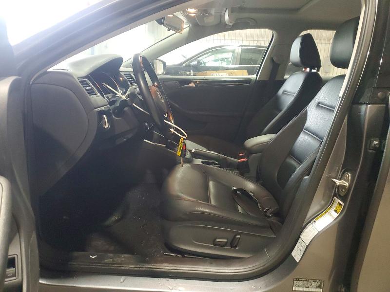 59808006 :رقم المزاد ، 3VWL17AJ2HM392642 vin ، 2017 Volkswagen Jetta مزاد بيع