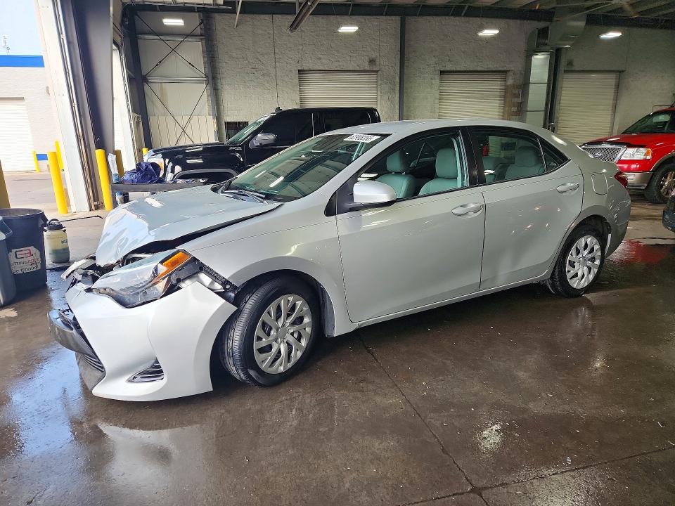 Продажа на аукционе авто 2018 Toyota Corolla, vin: 2T1BURHE8JC000868, номер лота: 62998356