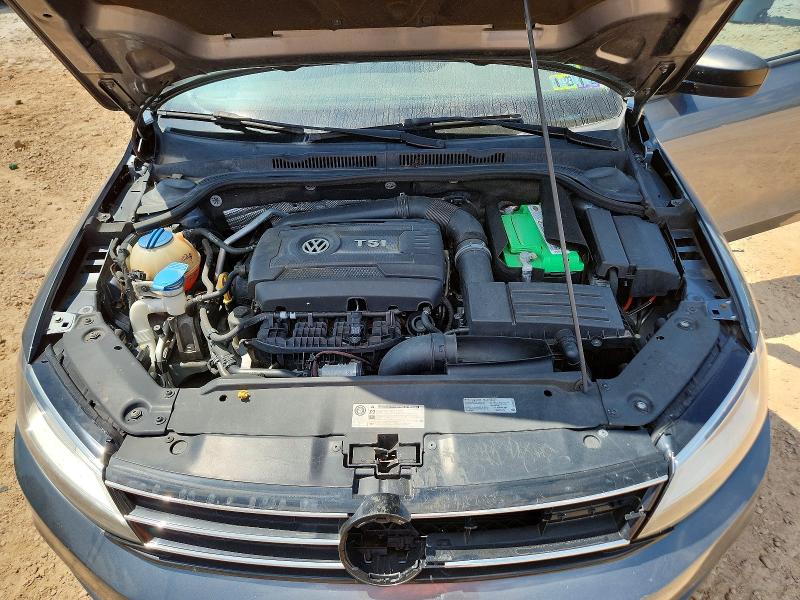 63051116 :رقم المزاد ، 3VWD17AJ3FM323119 vin ، 2015 Volkswagen Jetta مزاد بيع