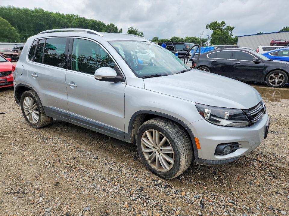 2012 Volkswagen Tiguan მანქანა იყიდება აუქციონზე, vin: WVGAV7AX4CW534514, აუქციონის ნომერი: 59731556