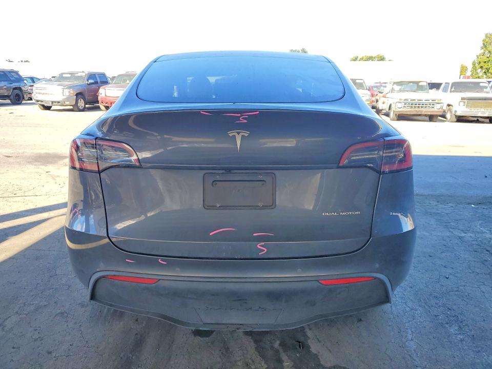 62238926 :رقم المزاد ، 7SAYGAEEXNF429246 vin ، 2022 Tesla Model Y مزاد بيع