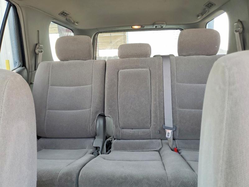 60025856 :رقم المزاد ، 5TDBT44A12S093623 vin ، 2002 Toyota Sequoia مزاد بيع