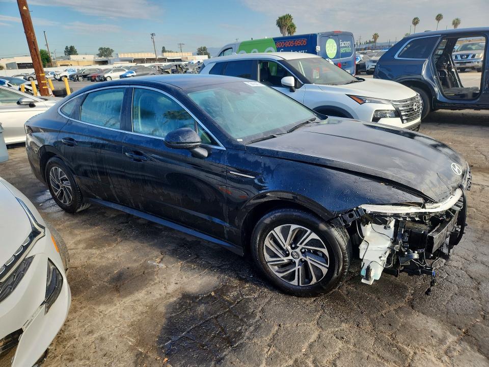 2026 Hyundai Sonata Hybrid მანქანა იყიდება აუქციონზე, vin: KMHL24JJ2TA143418, აუქციონის ნომერი: 61297586