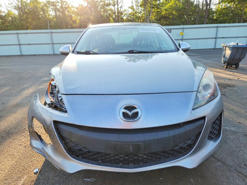 60888796 :رقم المزاد ، JM1BL1TG6D1705447 vin ، 2013 Mazda 3 مزاد بيع
