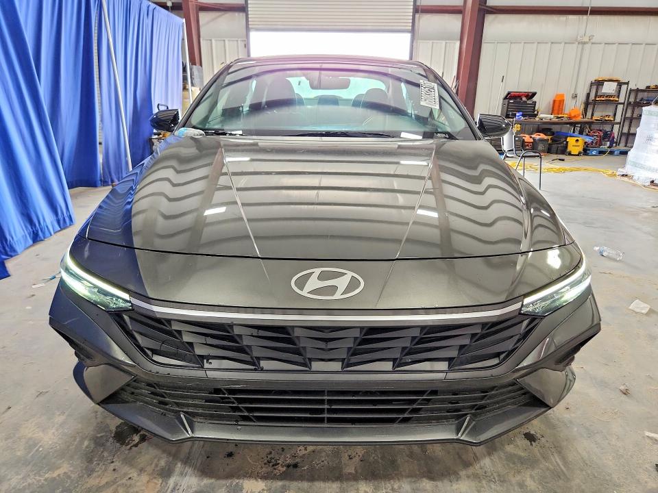 60832516 :رقم المزاد ، KMHLM4DGXTU113348 vin ، 2026 Hyundai Elantra مزاد بيع