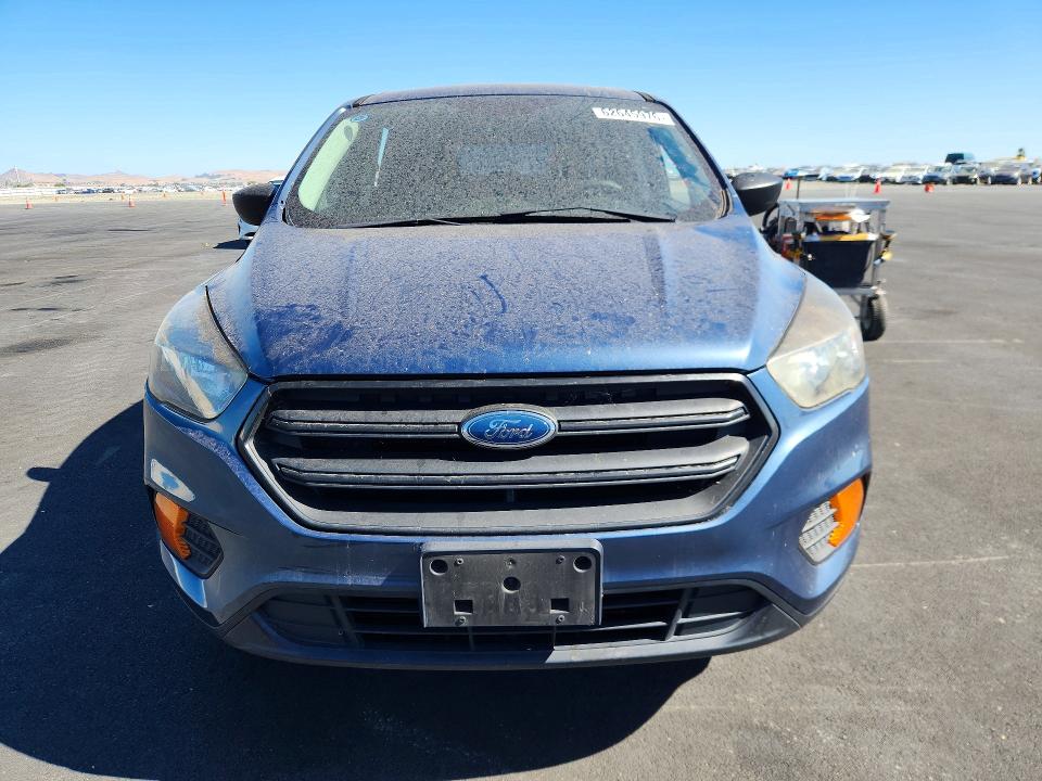 2018 Ford Escape მანქანა იყიდება აუქციონზე, vin: 1FMCU0F73JUB14523, აუქციონის ნომერი: 62645976
