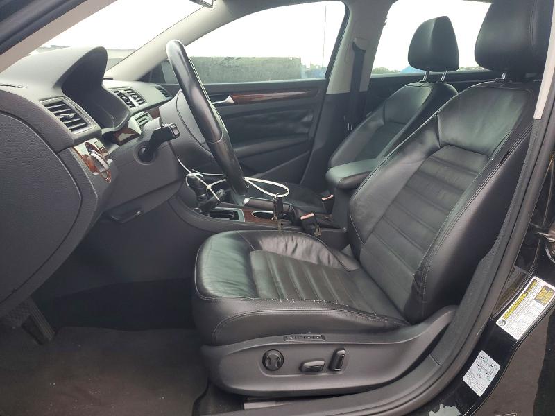 61722686 :رقم المزاد ، 1VWCH7A37DC023803 vin ، 2013 Volkswagen Passat مزاد بيع