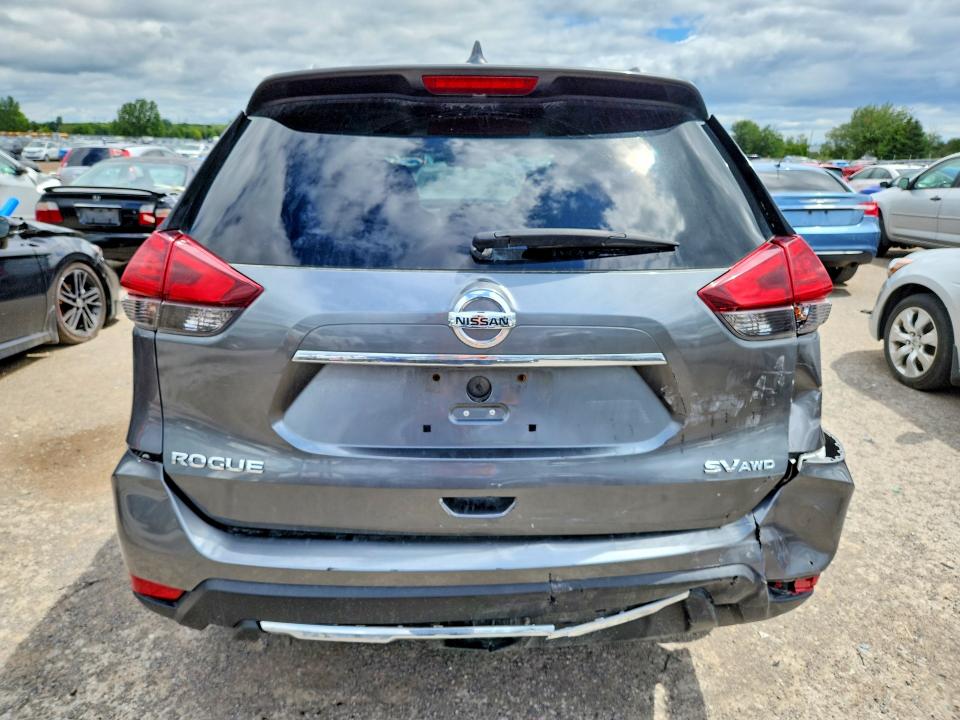 61786906 :رقم المزاد ، 5N1AT2MV7HC821163 vin ، 2017 Nissan Rogue مزاد بيع