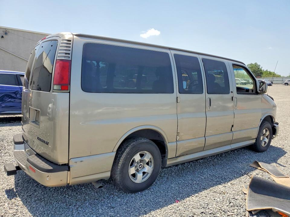 58607236 :رقم المزاد ، 1GNFG65R211227130 vin ، 2001 Chevrolet Express G1500 مزاد بيع