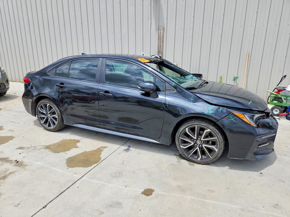 60733506 :رقم المزاد ، 5YFS4MCE7NP139065 vin ، 2022 Toyota Corolla مزاد بيع