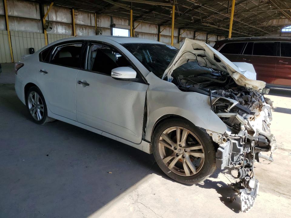 Продаж на аукціоні авто 2014 Nissan Altima, vin: 1N4BL3AP3EC116303, номер лоту: 62135876
