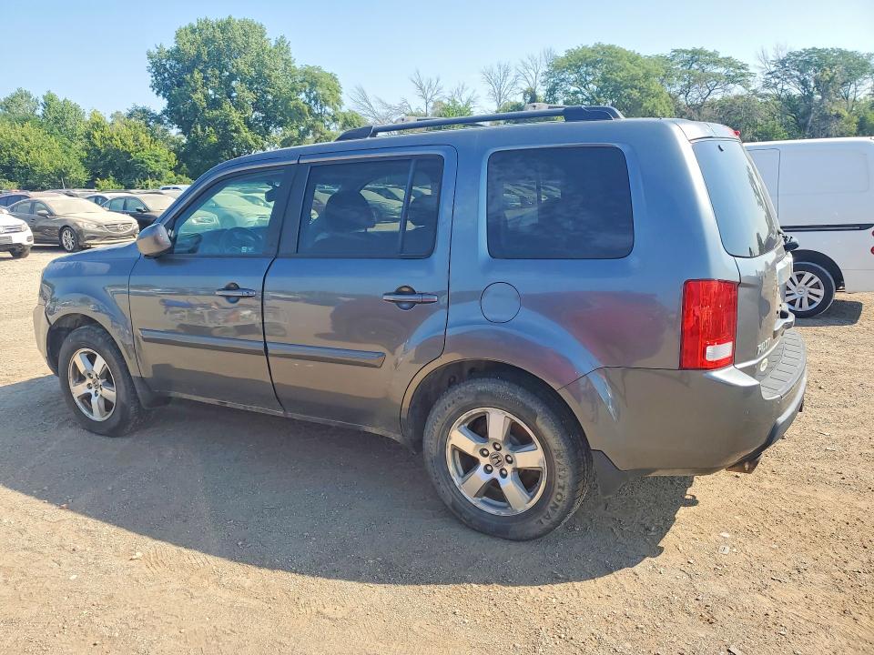 60517146 :رقم المزاد ، 5FNYF4H5XBB056525 vin ، 2011 Honda Pilot مزاد بيع