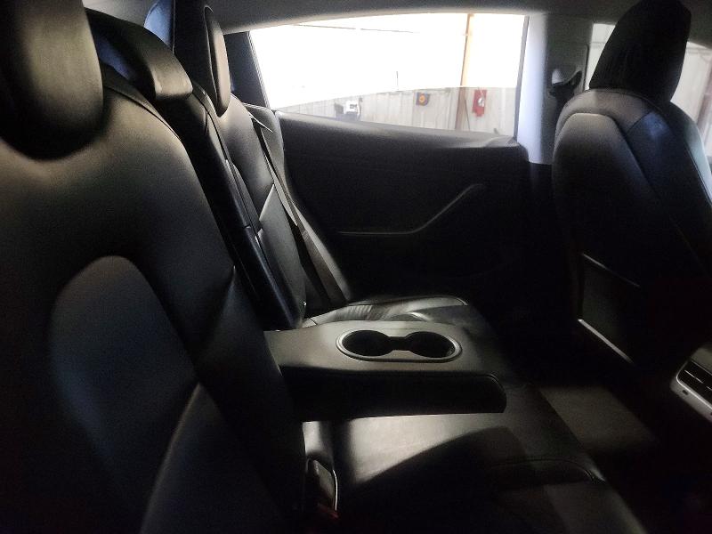 62107996 :رقم المزاد ، 5YJ3E1EA8JF017850 vin ، 2018 Tesla Model 3 مزاد بيع