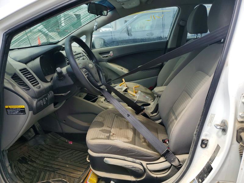 61996126 :رقم المزاد ، KNAFX4A62F5303046 vin ، 2015 Kia Forte مزاد بيع